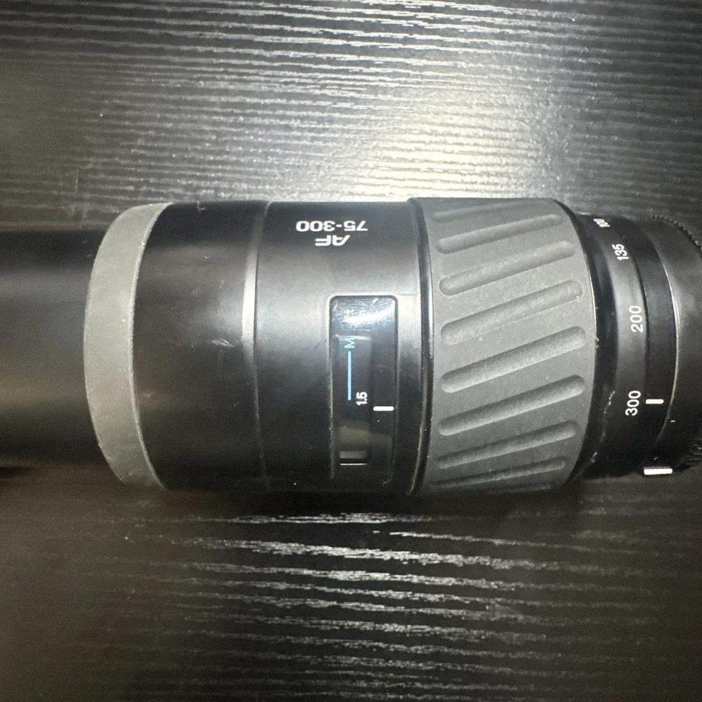 Minolta AF 75-300mm F/4.5-5.6 Zoom Lens from Japan